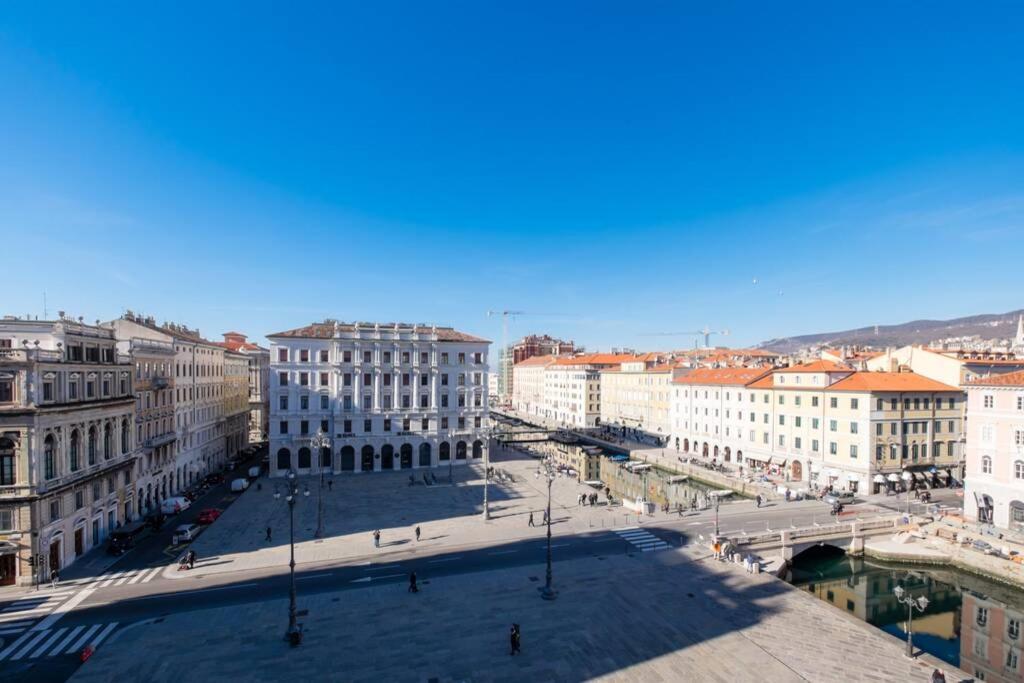 6 Ponterosso - Luxury Attic Trieste Exterior foto